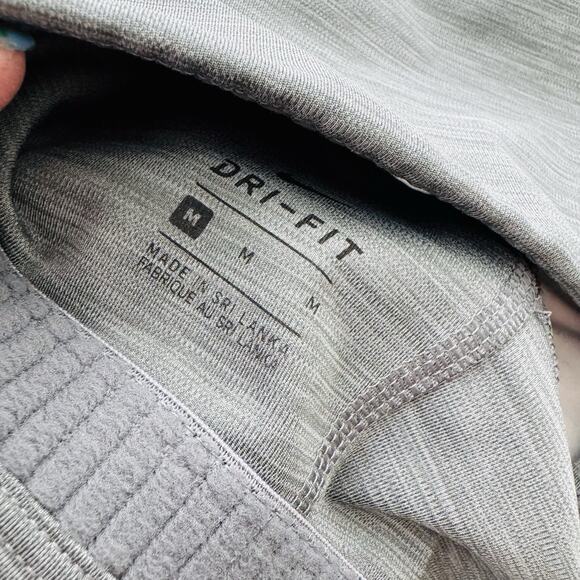 Nike Dri-Fit Sports Bra Grey Black Swoosh Wireless Unpadded Pullover Size M - Picture 3 of 4